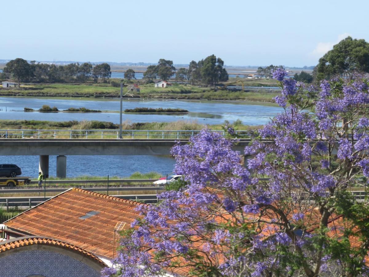 Отель Aveiro House Экстерьер фото
